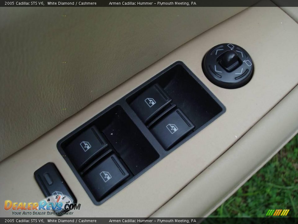 2005 Cadillac STS V6 White Diamond / Cashmere Photo #14