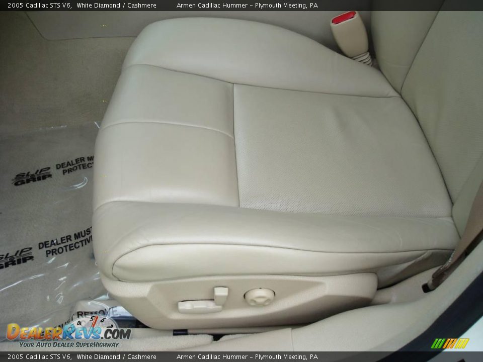 2005 Cadillac STS V6 White Diamond / Cashmere Photo #15