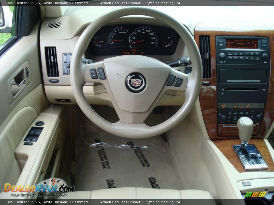 2005 Cadillac STS V6 White Diamond / Cashmere Photo #32