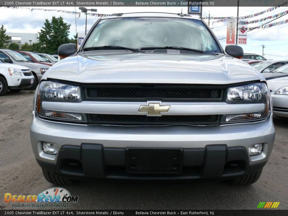 2005 Chevrolet TrailBlazer EXT LT 4x4 Silverstone Metallic / Ebony Photo #2