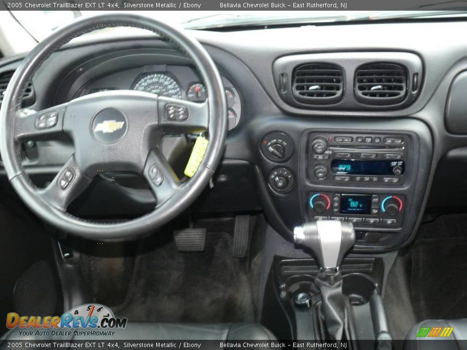 2005 Chevrolet TrailBlazer EXT LT 4x4 Silverstone Metallic / Ebony Photo #9