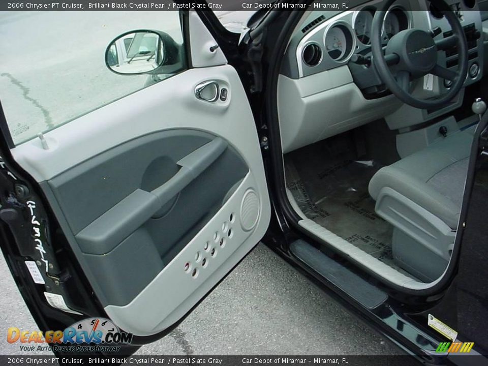 2006 Chrysler PT Cruiser Brilliant Black Crystal Pearl / Pastel Slate Gray Photo #10