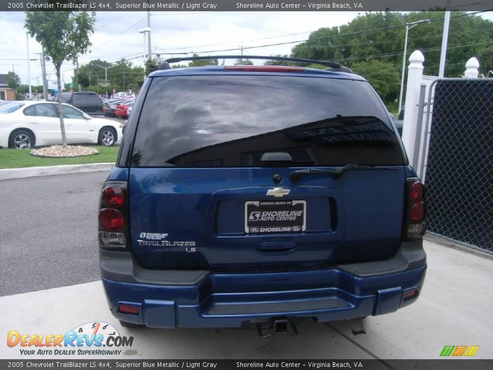2005 Chevrolet TrailBlazer LS 4x4 Superior Blue Metallic / Light Gray Photo #5