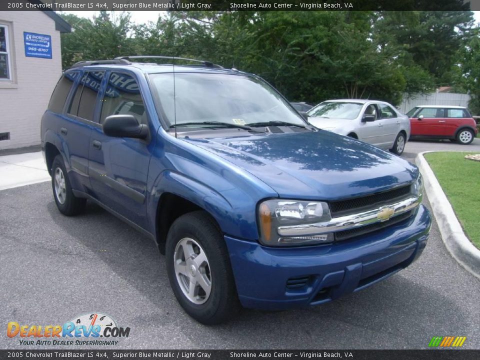 2005 Chevrolet TrailBlazer LS 4x4 Superior Blue Metallic / Light Gray Photo #12