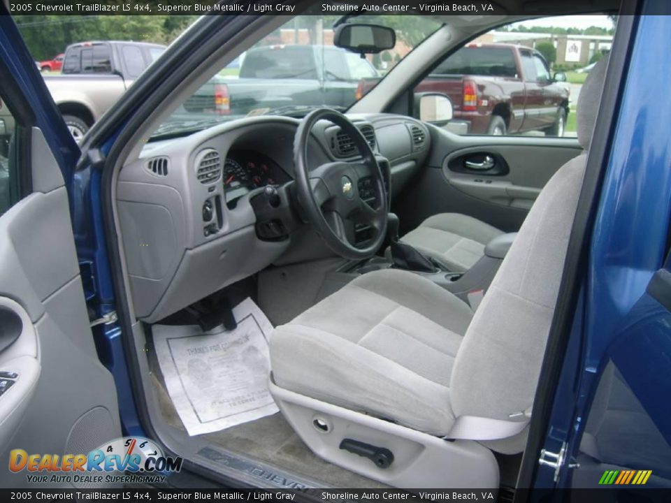 2005 Chevrolet TrailBlazer LS 4x4 Superior Blue Metallic / Light Gray Photo #21