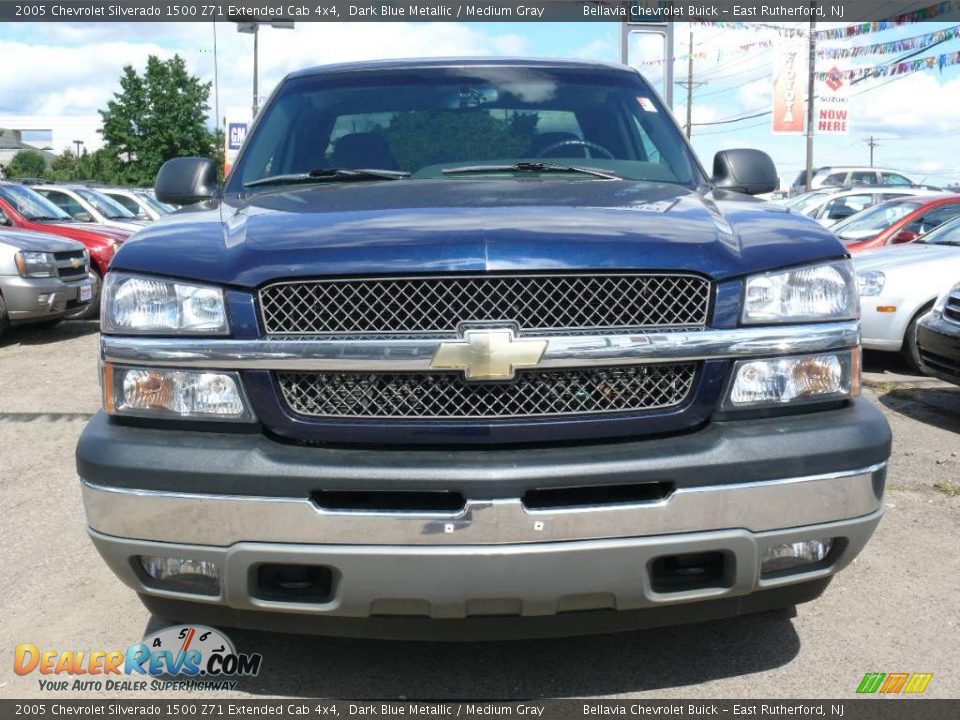 2005 Chevrolet Silverado 1500 Z71 Extended Cab 4x4 Dark Blue Metallic / Medium Gray Photo #2