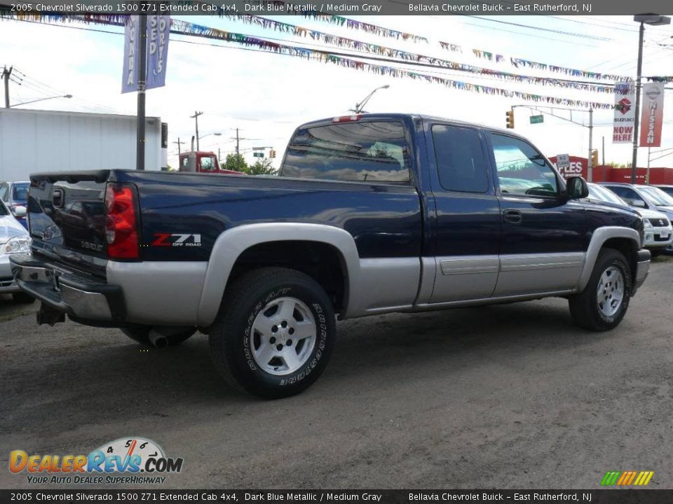 2005 Chevrolet Silverado 1500 Z71 Extended Cab 4x4 Dark Blue Metallic / Medium Gray Photo #4