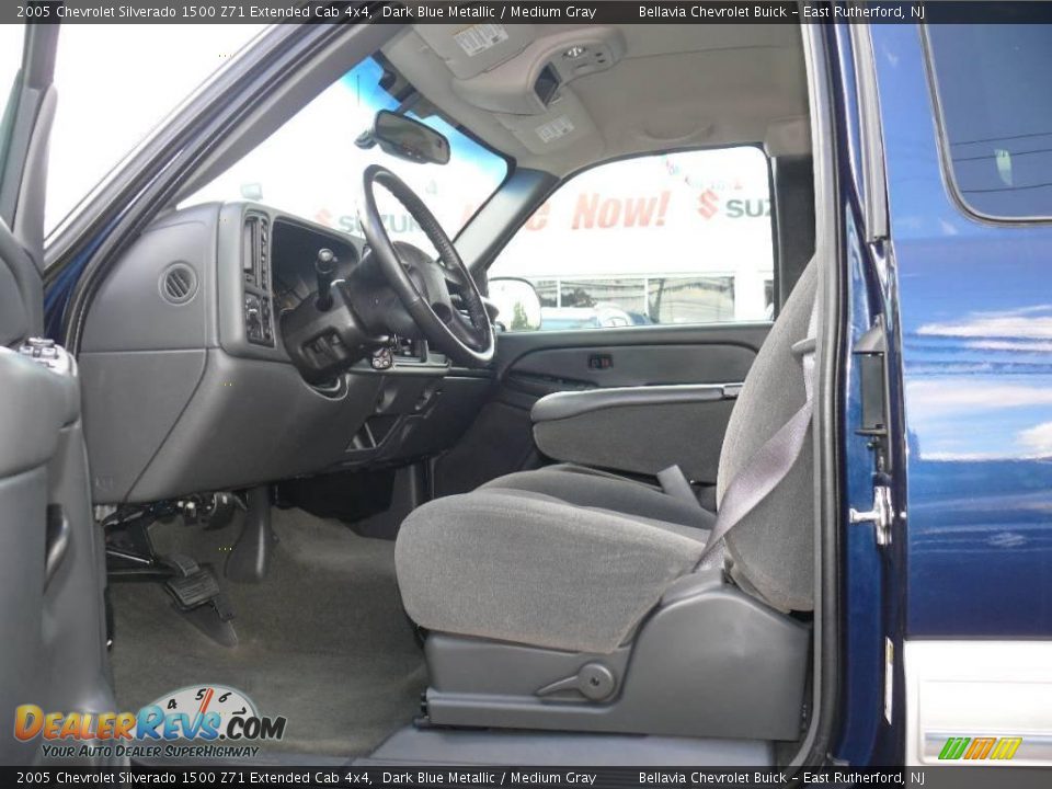 2005 Chevrolet Silverado 1500 Z71 Extended Cab 4x4 Dark Blue Metallic / Medium Gray Photo #7