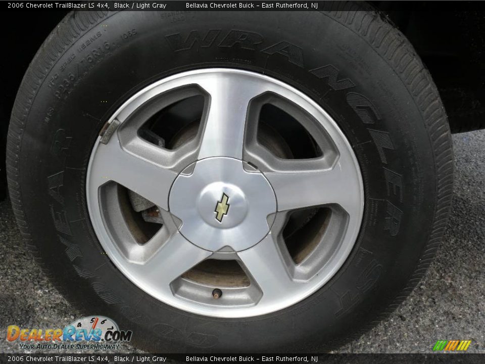 2006 Chevrolet TrailBlazer LS 4x4 Black / Light Gray Photo #14