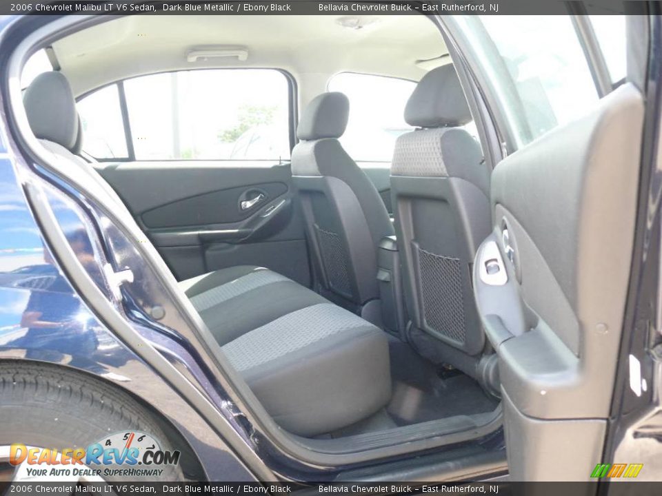 2006 Chevrolet Malibu LT V6 Sedan Dark Blue Metallic / Ebony Black Photo #12