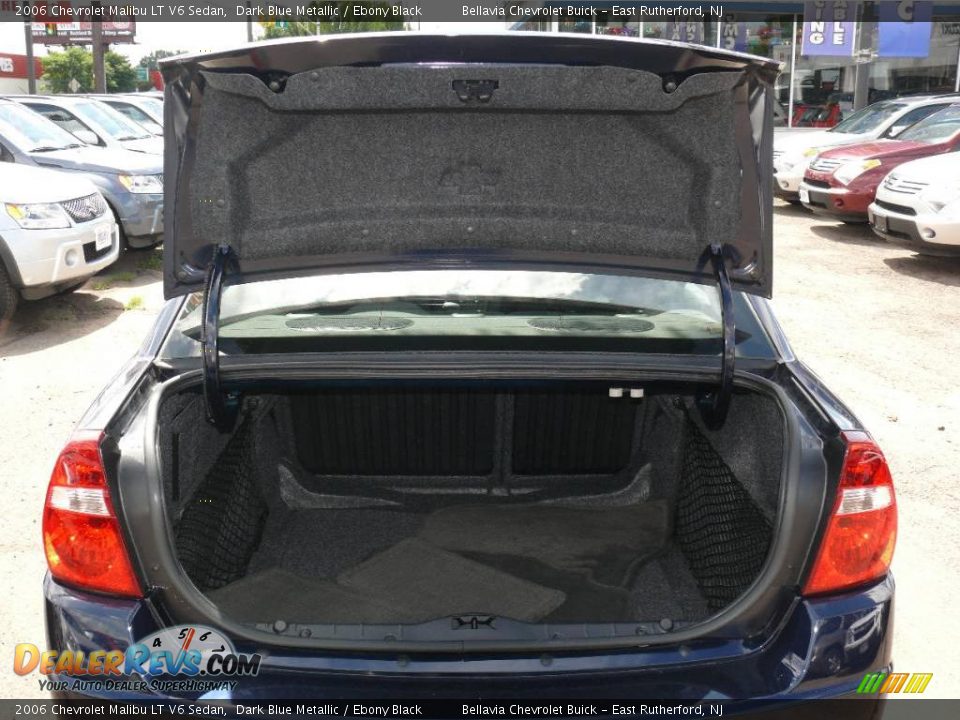 2006 Chevrolet Malibu LT V6 Sedan Dark Blue Metallic / Ebony Black Photo #13