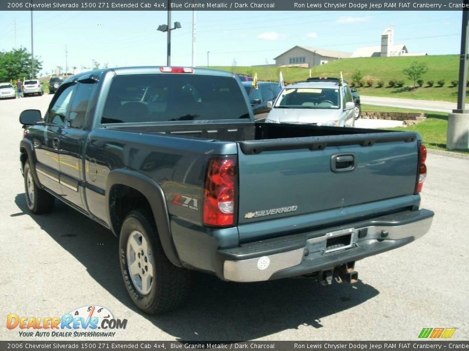 2006 Chevrolet Silverado 1500 Z71 Extended Cab 4x4 Blue Granite Metallic / Dark Charcoal Photo #4
