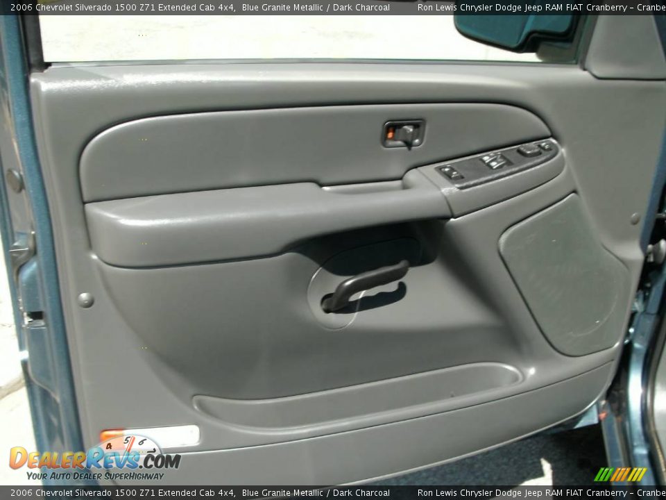 2006 Chevrolet Silverado 1500 Z71 Extended Cab 4x4 Blue Granite Metallic / Dark Charcoal Photo #6