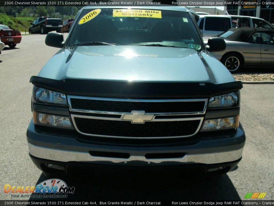 2006 Chevrolet Silverado 1500 Z71 Extended Cab 4x4 Blue Granite Metallic / Dark Charcoal Photo #18