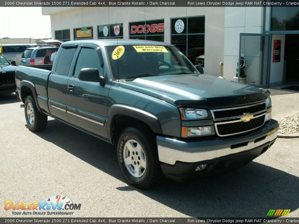2006 Chevrolet Silverado 1500 Z71 Extended Cab 4x4 Blue Granite Metallic / Dark Charcoal Photo #19