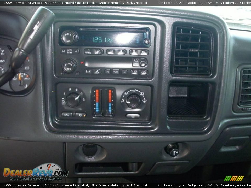 2006 Chevrolet Silverado 1500 Z71 Extended Cab 4x4 Blue Granite Metallic / Dark Charcoal Photo #22