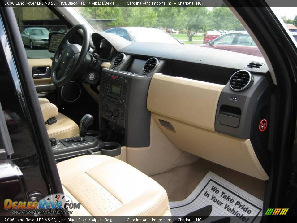 2006 Land Rover LR3 V8 SE Java Black Pearl / Alpaca Beige Photo #21
