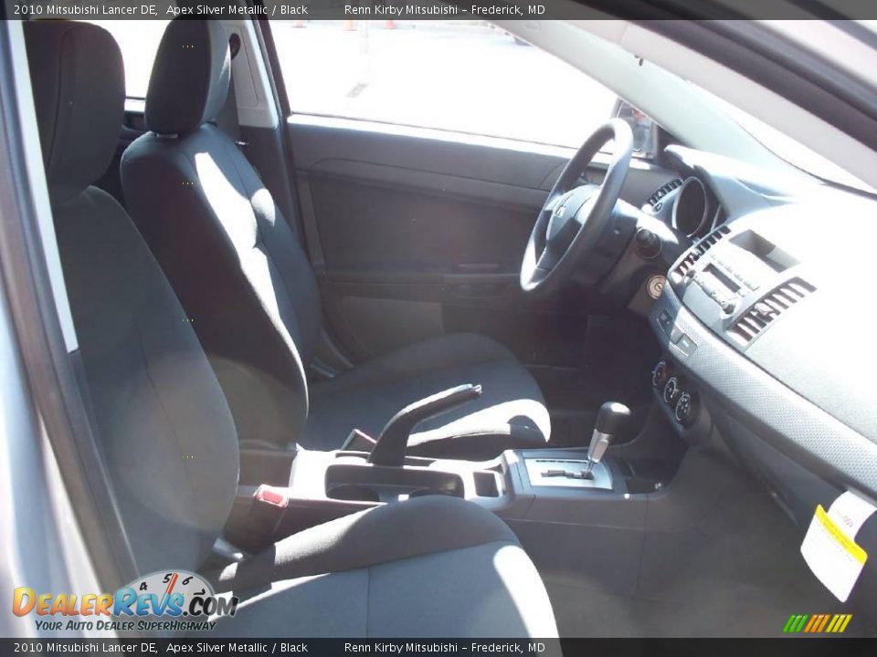2010 Mitsubishi Lancer DE Apex Silver Metallic / Black Photo #13