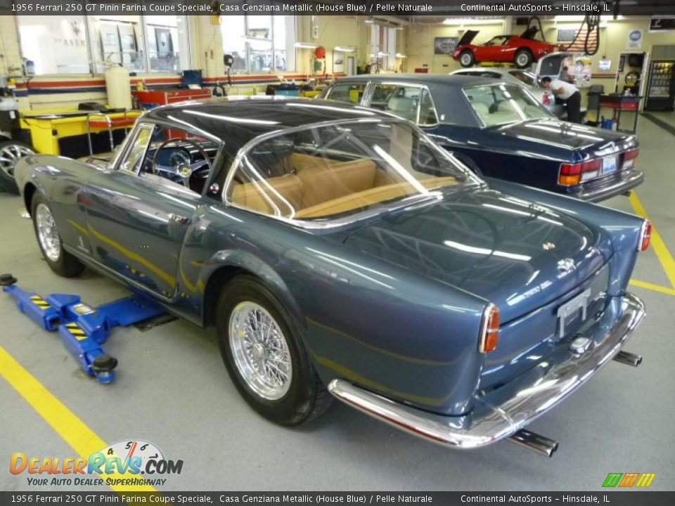 1956 Ferrari 250 GT Pinin Farina Coupe Speciale Casa Genziana Metallic (House Blue) / Pelle Naturale Photo #9