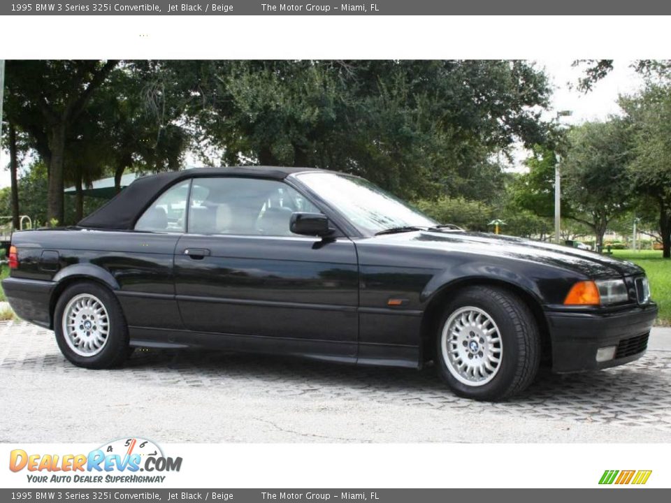 1995 BMW 3 Series 325i Convertible Jet Black / Beige Photo #10