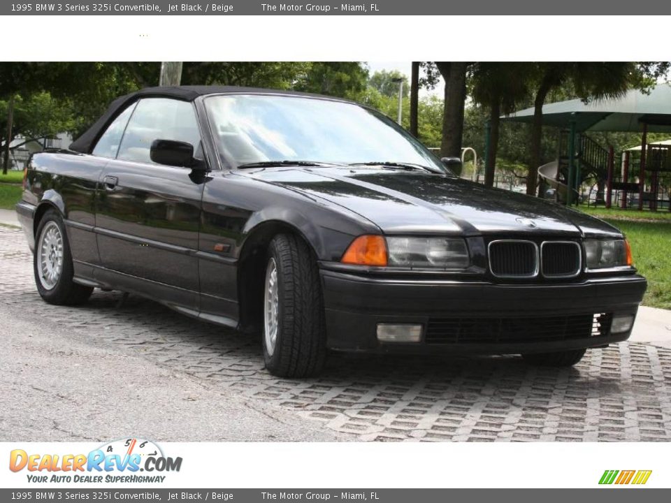 1995 BMW 3 Series 325i Convertible Jet Black / Beige Photo #11