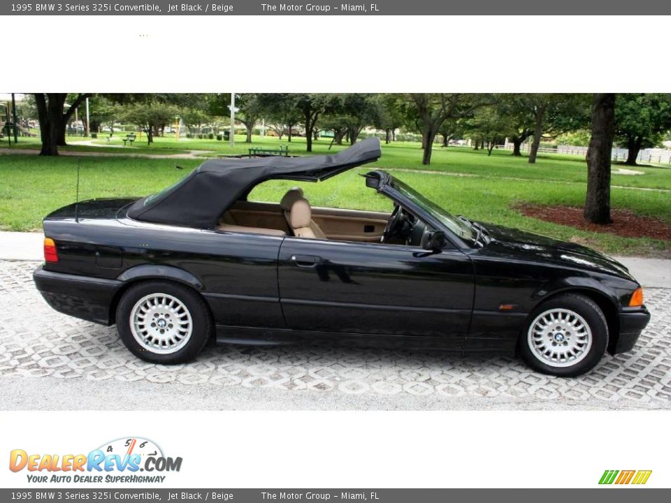 1995 BMW 3 Series 325i Convertible Jet Black / Beige Photo #13