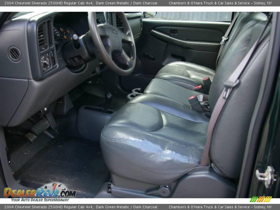 2004 Chevrolet Silverado 2500HD Regular Cab 4x4 Dark Green Metallic / Dark Charcoal Photo #3