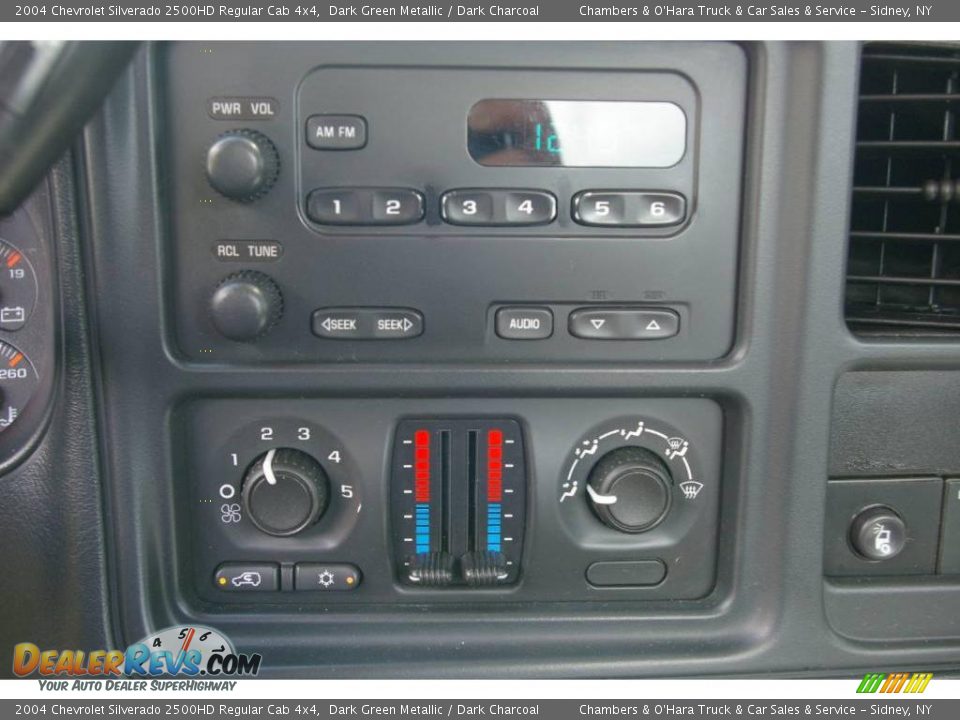 2004 Chevrolet Silverado 2500HD Regular Cab 4x4 Dark Green Metallic / Dark Charcoal Photo #5