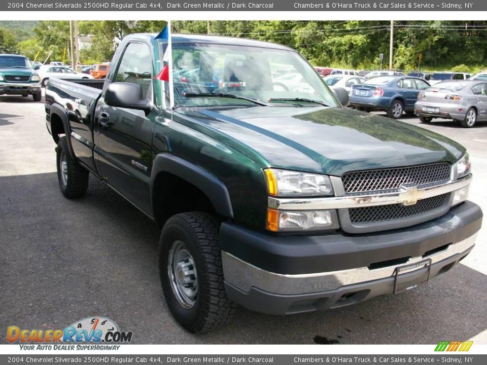 2004 Chevrolet Silverado 2500HD Regular Cab 4x4 Dark Green Metallic / Dark Charcoal Photo #12
