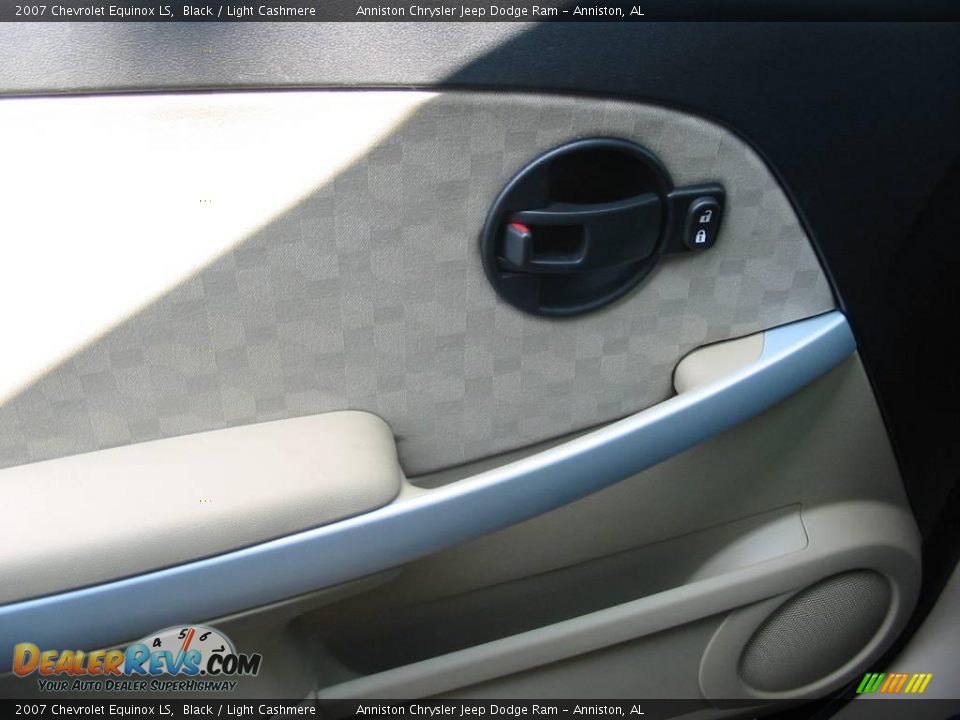 2007 Chevrolet Equinox LS Black / Light Cashmere Photo #15