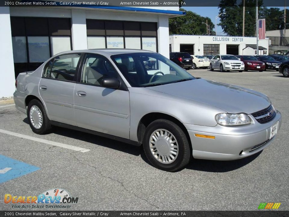 2001 Chevrolet Malibu Sedan Galaxy Silver Metallic / Gray Photo #5