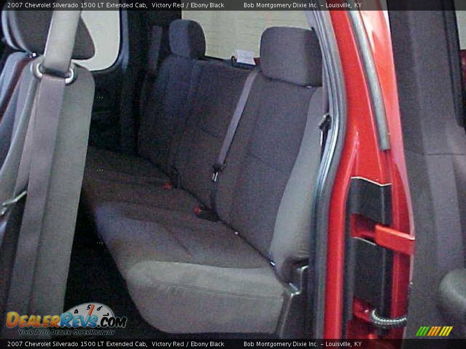 2007 Chevrolet Silverado 1500 LT Extended Cab Victory Red / Ebony Black Photo #16