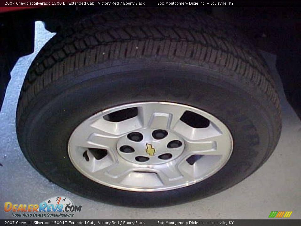 2007 Chevrolet Silverado 1500 LT Extended Cab Victory Red / Ebony Black Photo #26