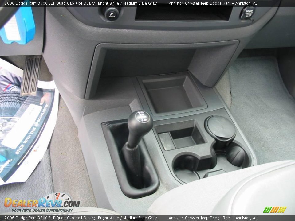 2006 Dodge Ram 3500 SLT Quad Cab 4x4 Dually Bright White / Medium Slate Gray Photo #14