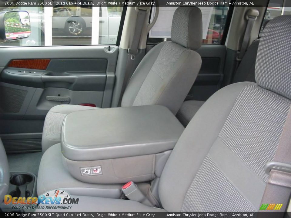 2006 Dodge Ram 3500 SLT Quad Cab 4x4 Dually Bright White / Medium Slate Gray Photo #16