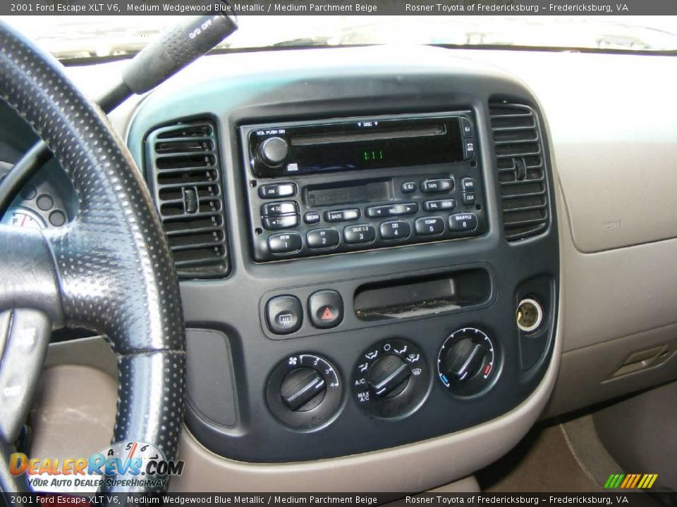2001 Ford Escape XLT V6 Medium Wedgewood Blue Metallic / Medium Parchment Beige Photo #12