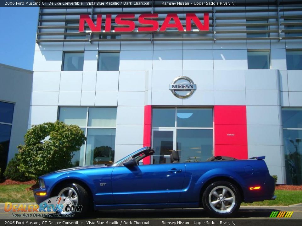 2006 Ford Mustang GT Deluxe Convertible Vista Blue Metallic / Dark Charcoal Photo #9