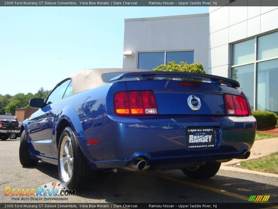 2006 Ford Mustang GT Deluxe Convertible Vista Blue Metallic / Dark Charcoal Photo #25