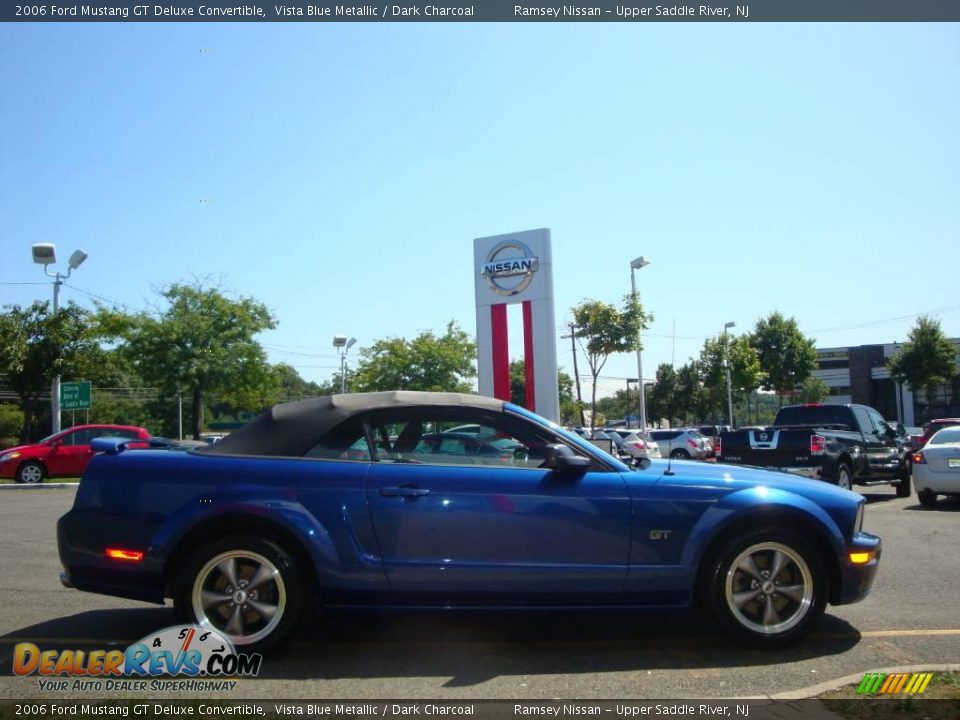 2006 Ford Mustang GT Deluxe Convertible Vista Blue Metallic / Dark Charcoal Photo #30