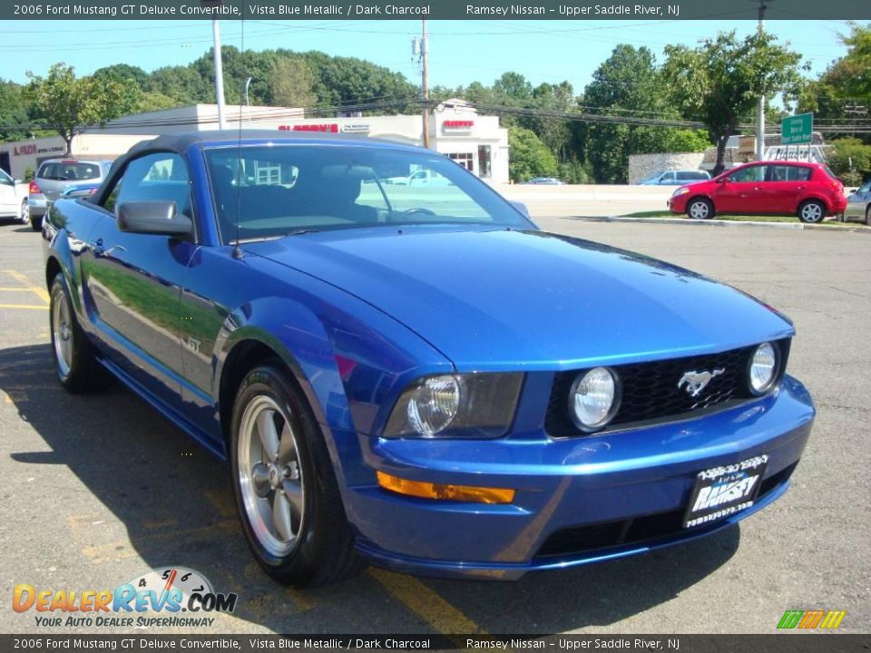 2006 Ford Mustang GT Deluxe Convertible Vista Blue Metallic / Dark Charcoal Photo #33