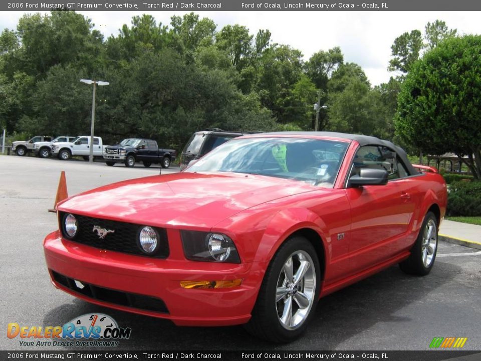 2006 Ford Mustang GT Premium Convertible Torch Red / Dark Charcoal Photo #7