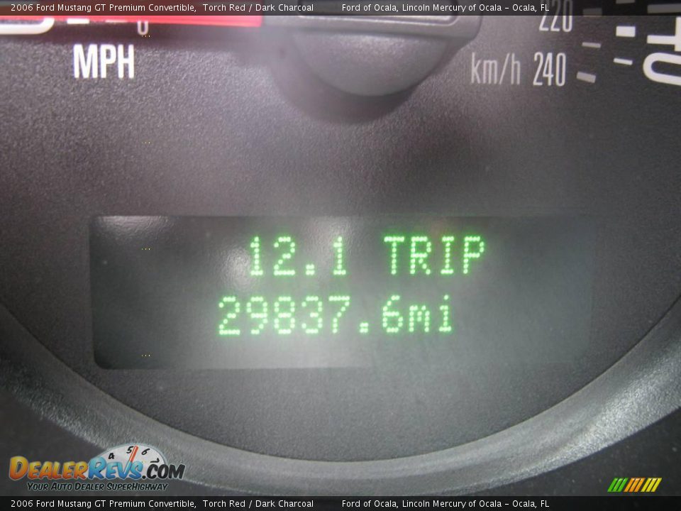 2006 Ford Mustang GT Premium Convertible Torch Red / Dark Charcoal Photo #18
