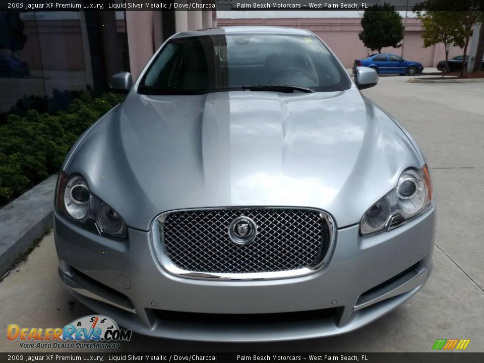 2009 Jaguar XF Premium Luxury Liquid Silver Metallic / Dove/Charcoal Photo #2
