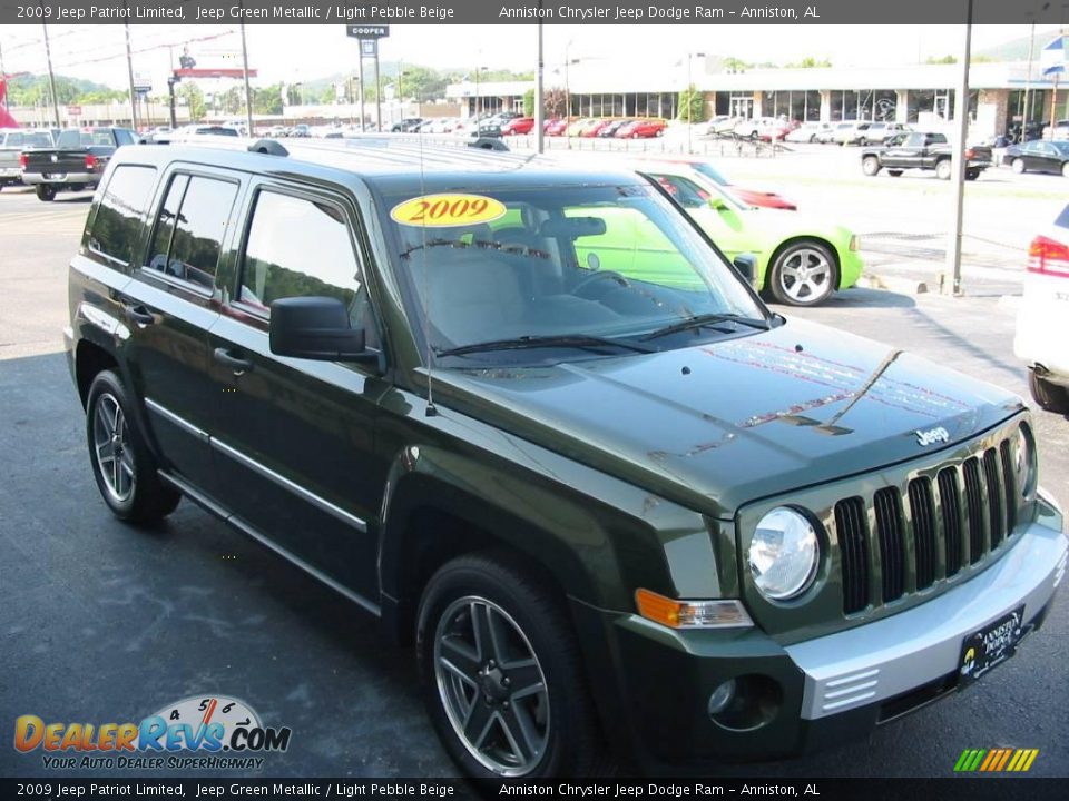 2009 Jeep Patriot Limited Jeep Green Metallic / Light Pebble Beige Photo #3