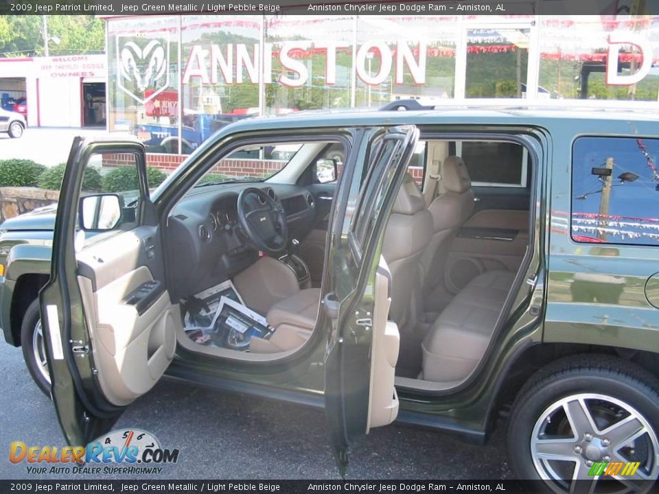 2009 Jeep Patriot Limited Jeep Green Metallic / Light Pebble Beige Photo #9