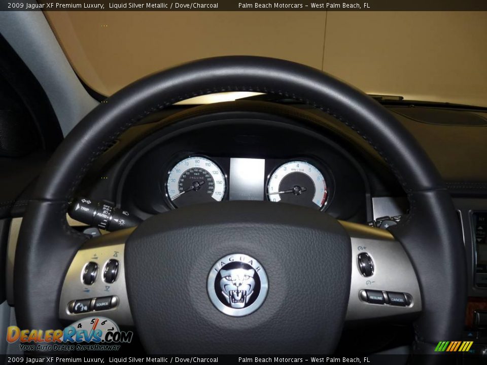 2009 Jaguar XF Premium Luxury Liquid Silver Metallic / Dove/Charcoal Photo #35