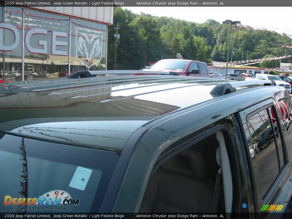 2009 Jeep Patriot Limited Jeep Green Metallic / Light Pebble Beige Photo #10