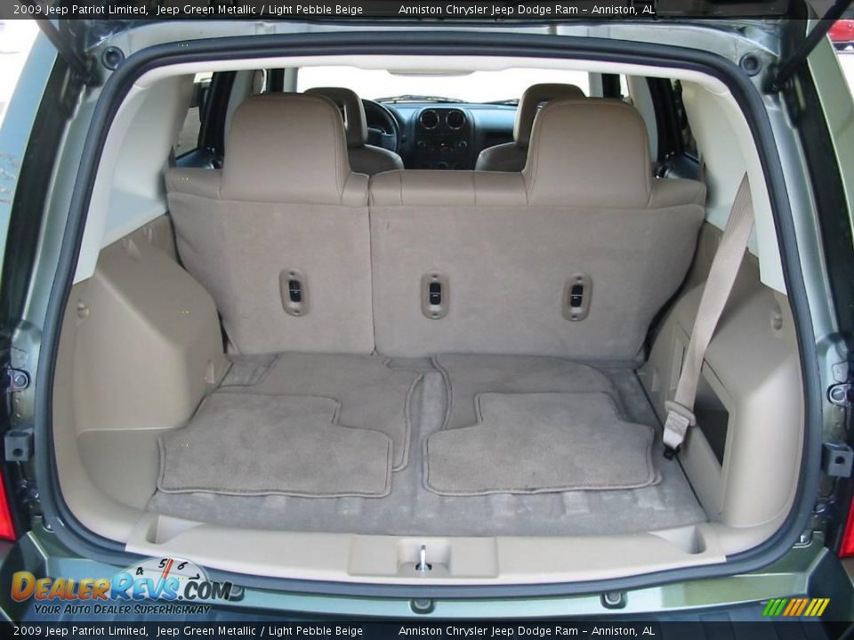 2009 Jeep Patriot Limited Jeep Green Metallic / Light Pebble Beige Photo #15