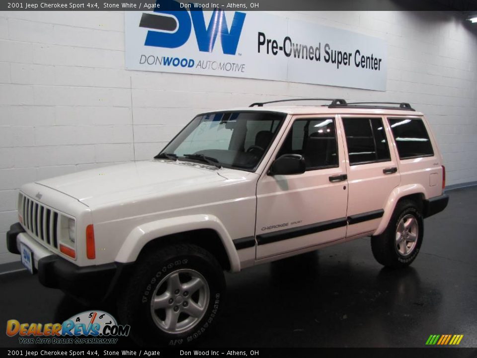 2001 Jeep Cherokee Sport 4x4 Stone White / Agate Photo #2