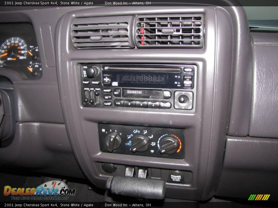 2001 Jeep Cherokee Sport 4x4 Stone White / Agate Photo #13